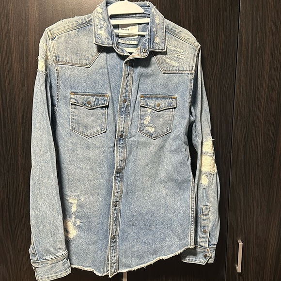 Zara Denim Shirt - Picture 1 of 4